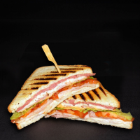 Сэндвич с ветчиной 