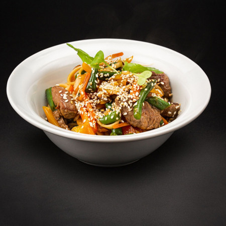 Удон с курицей и говядиной 