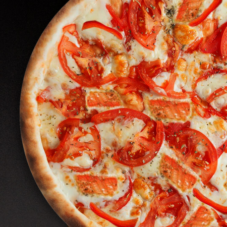 Пицца с лососем